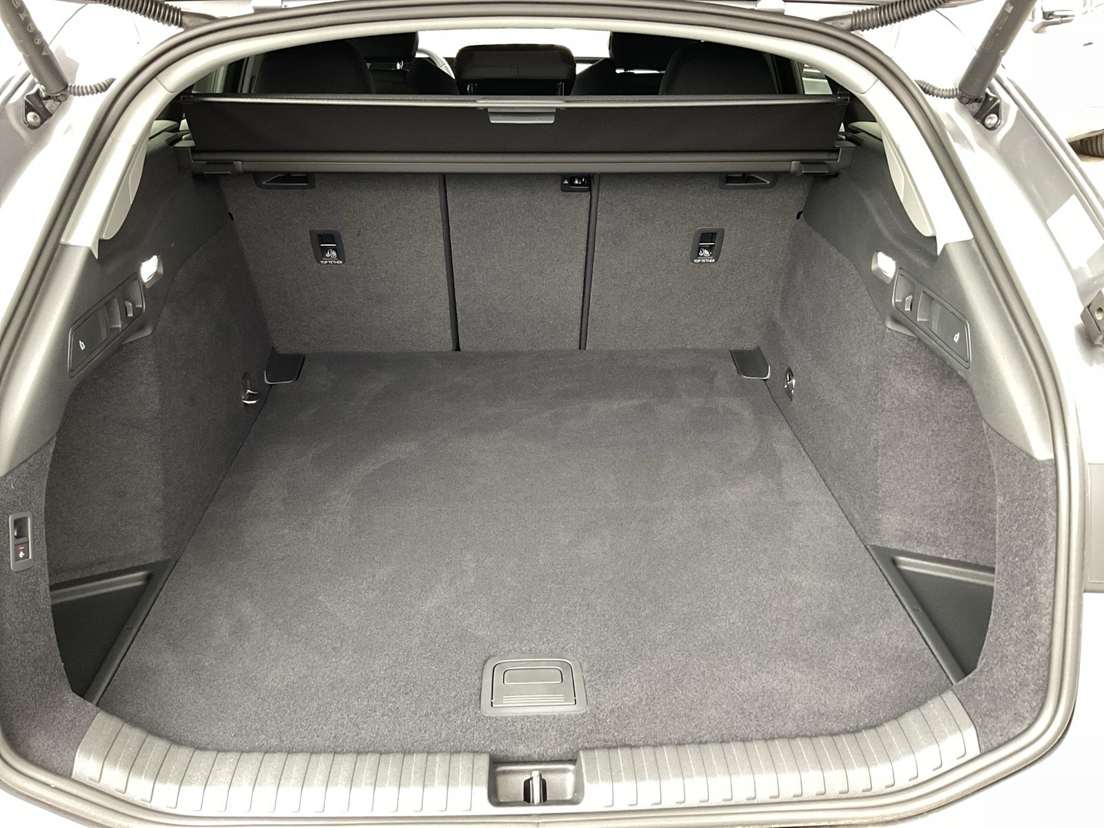 Audi A6 e-tron Avant quattro advanced AHK 360CAM LM20