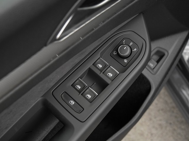 Volkswagen Golf Variant VIII 1.5 eTSI STYLE PANO 360CAM ACC