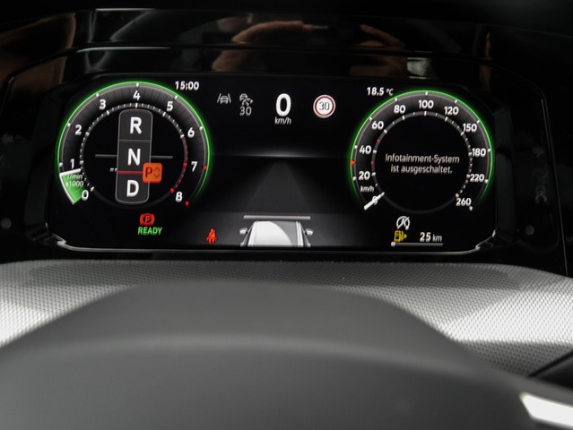 Volkswagen Golf Variant VIII 1.5 eTSI STYLE PANO 360CAM ACC