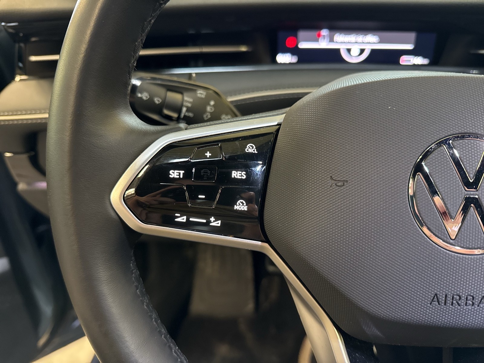 Volkswagen ID.7 Tourer PRO BLACKSTYLE WÄRMEPUMPE AHK 360CAM