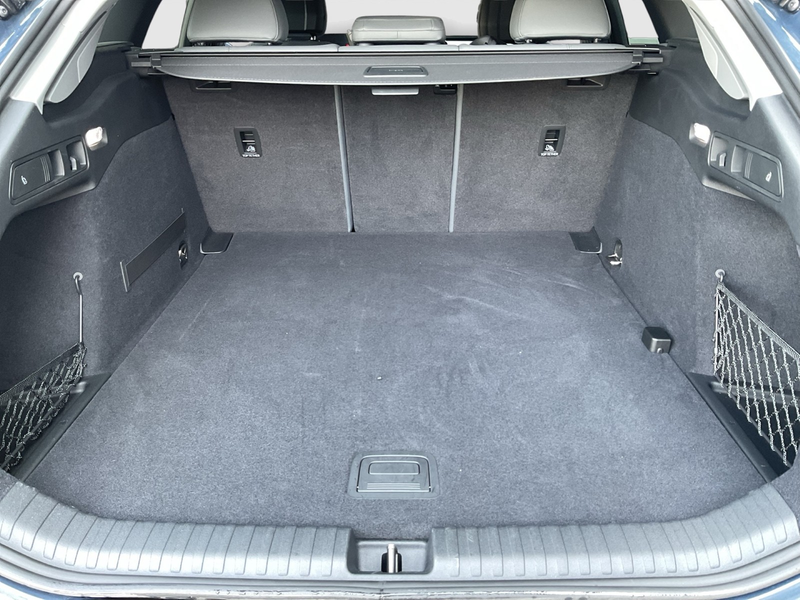 Audi A6 e-tron Avant performance advanced AHK LM21