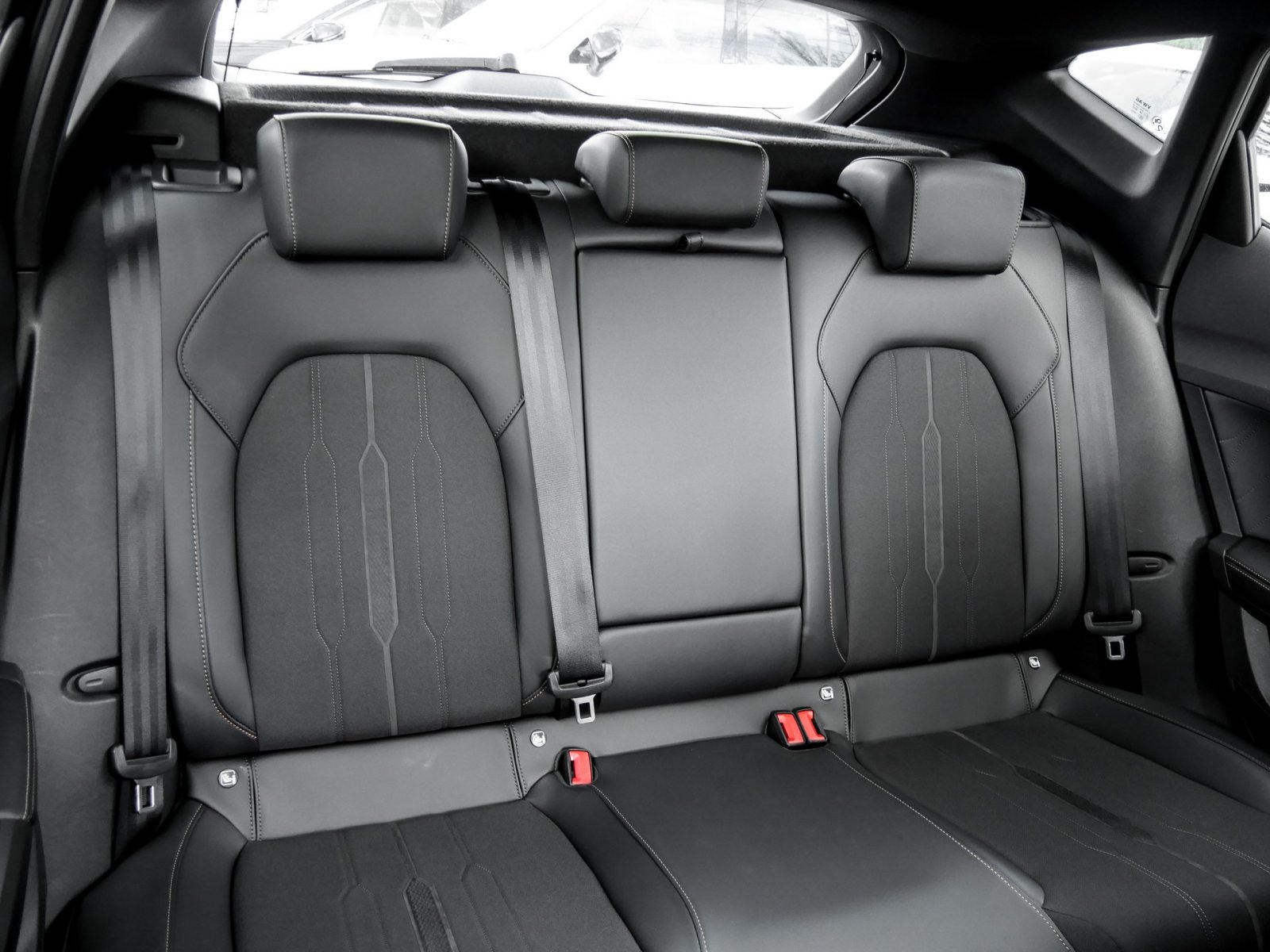 Cupra Formentor 2.0 VZ PANO BEATS AHK CAM LM19 EKLAPPE