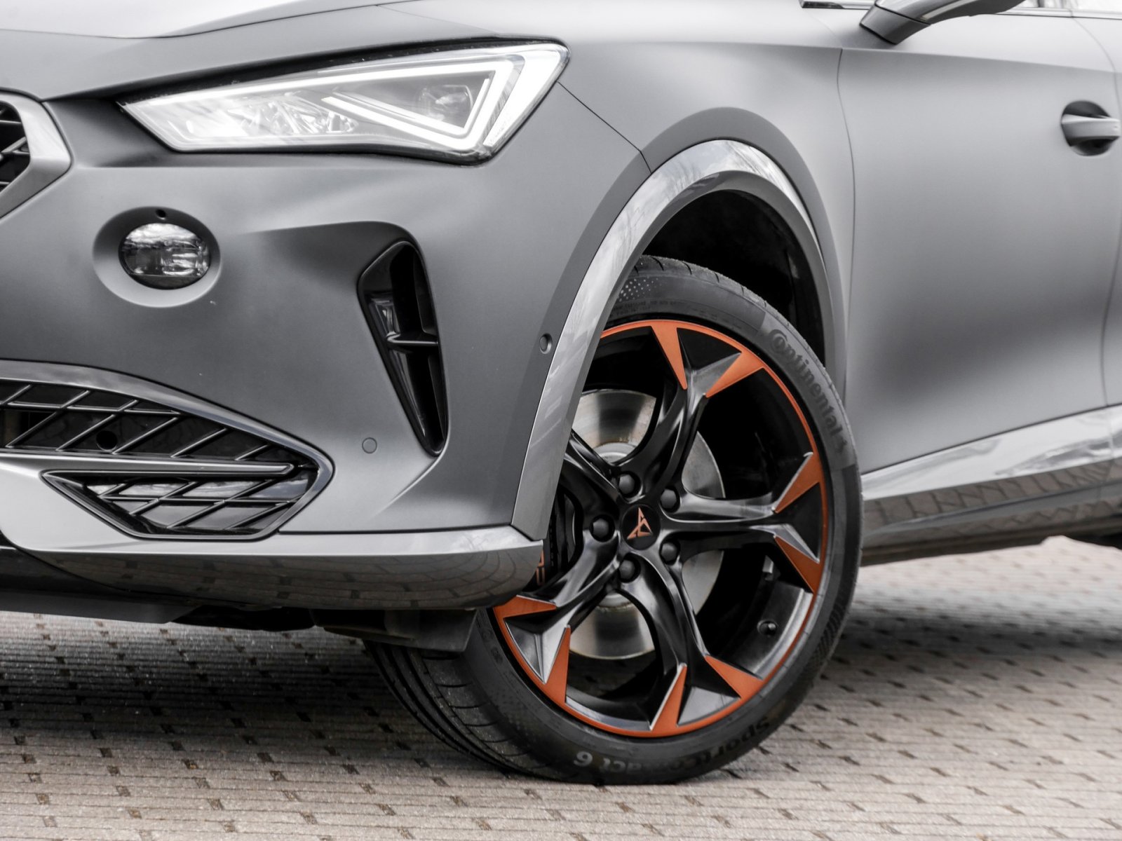 Cupra Formentor 2.0 VZ PANO BEATS AHK CAM LM19 EKLAPPE