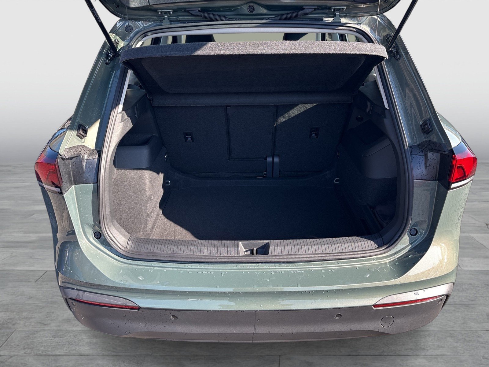 Volkswagen Tiguan 1.5 eTSI AHK CAM NAVI CARPLAY SITZHEIZUNG