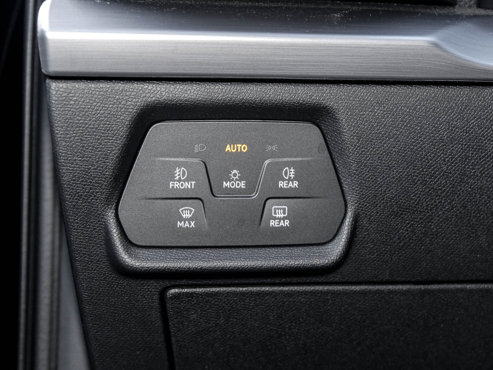 Seat Leon ST 1.4 HYBRID FR CAM NAVI LM17 SITZHEIZUNG