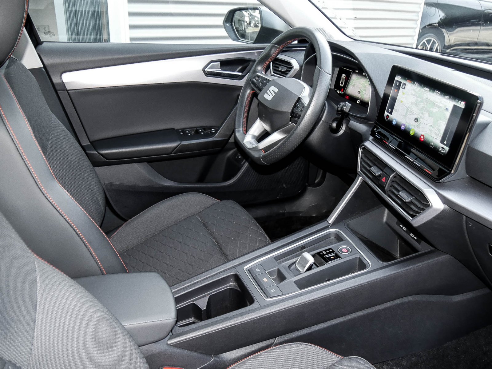 Seat Leon ST 1.4 HYBRID FR CAM NAVI LM17 SITZHEIZUNG
