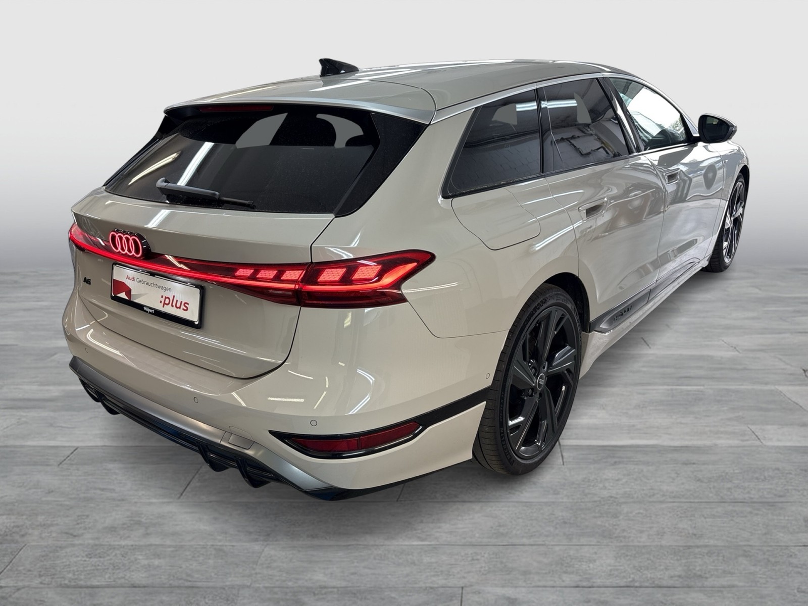 Audi A6 e-tron Avant S LINE B&O HK 360°CAM ACC LM21