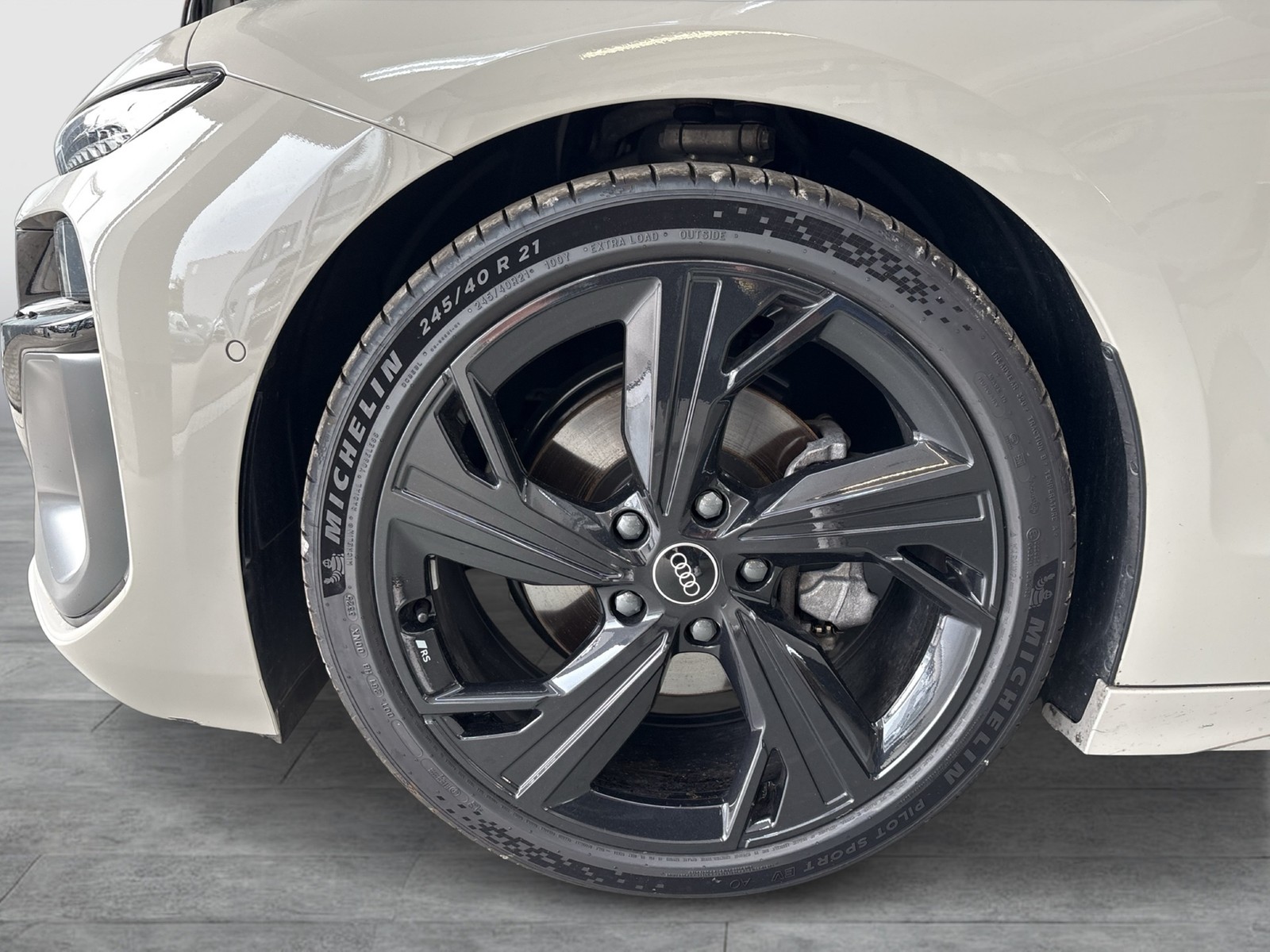 Audi A6 e-tron Avant S LINE B&O HK 360°CAM ACC LM21