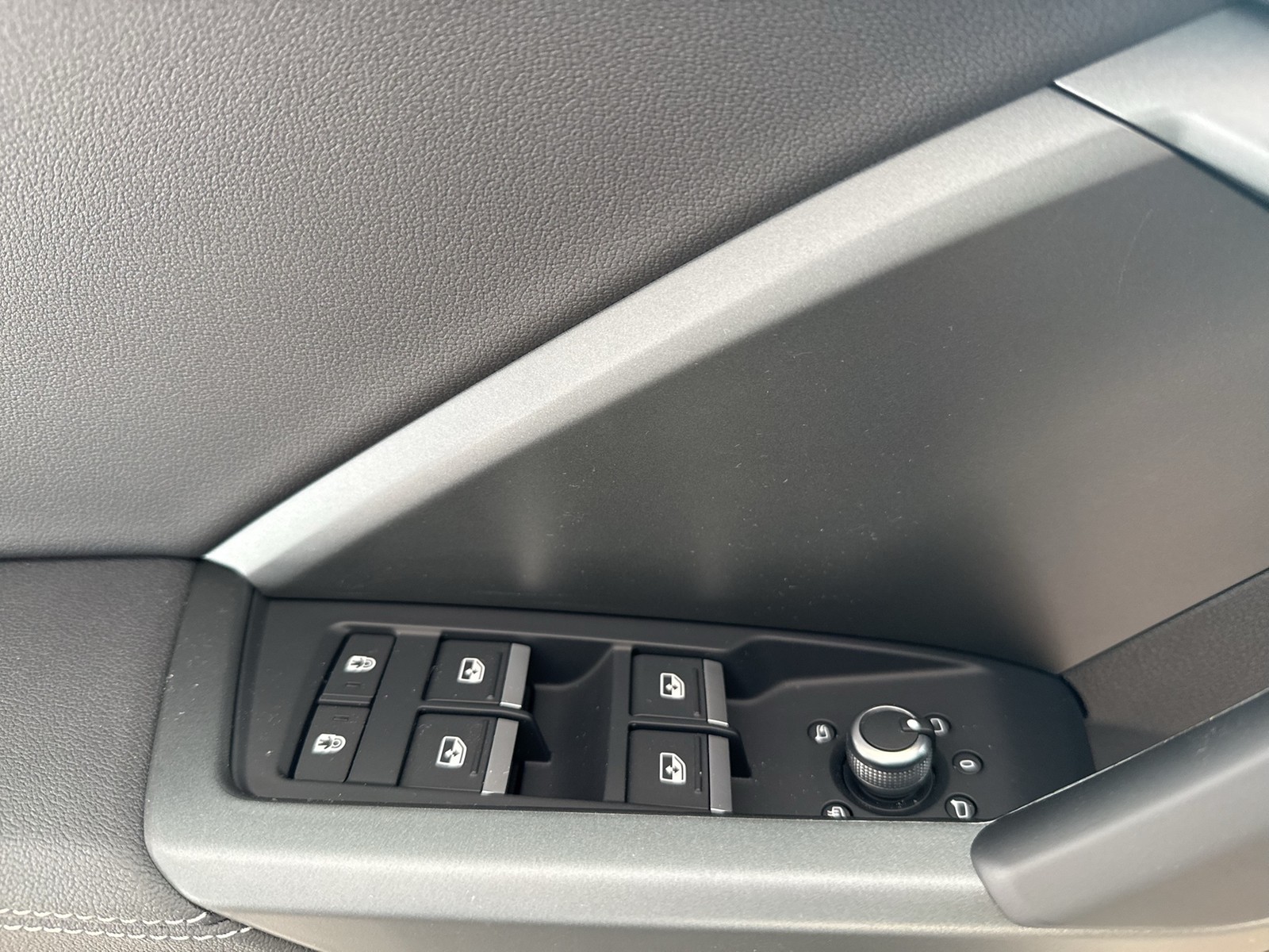 Audi Q3 40 Qu. S LINE PANO AHK 360°CAM ACC LM19