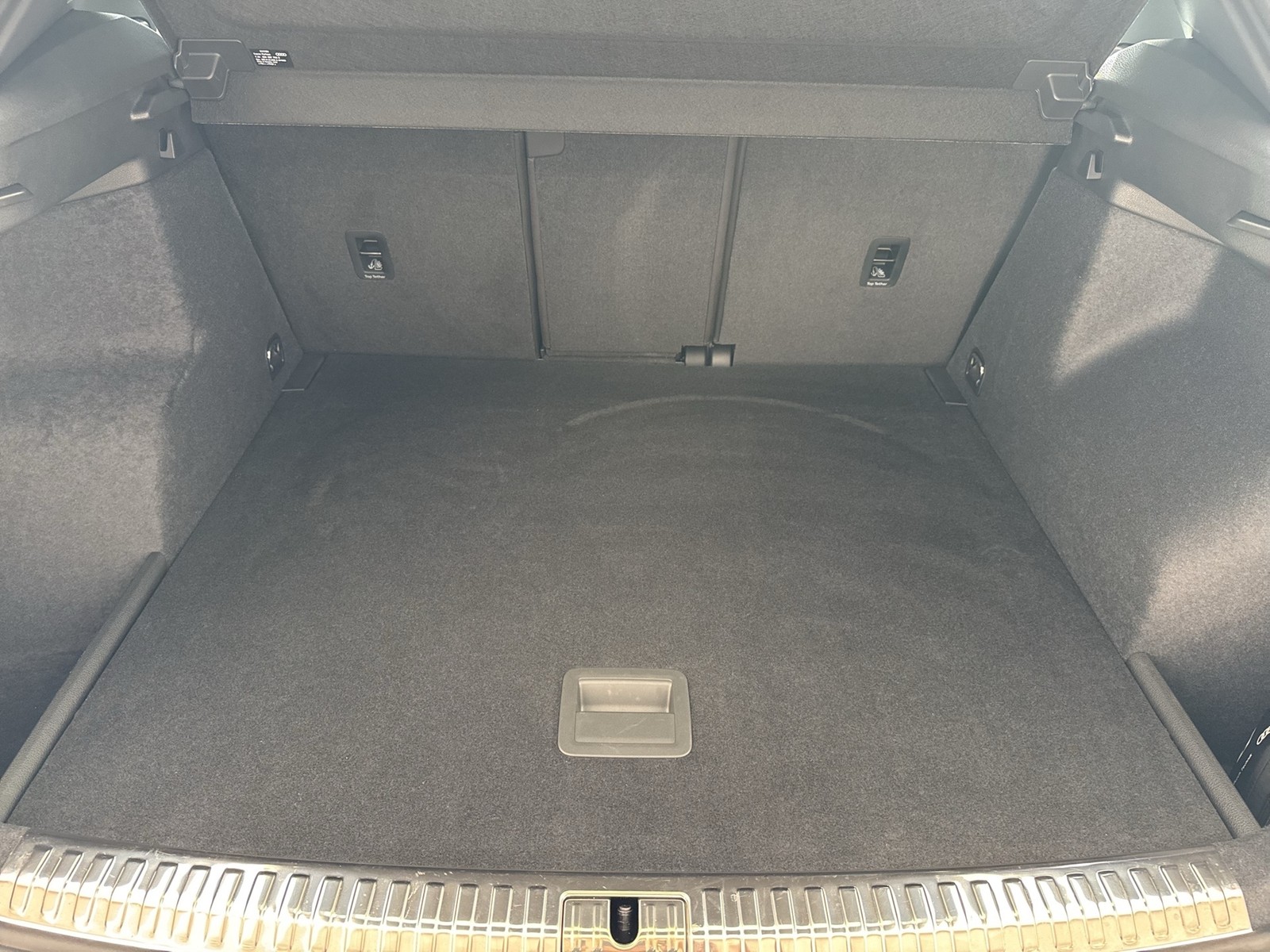 Audi Q3 40 Qu. S LINE PANO AHK 360°CAM ACC LM19