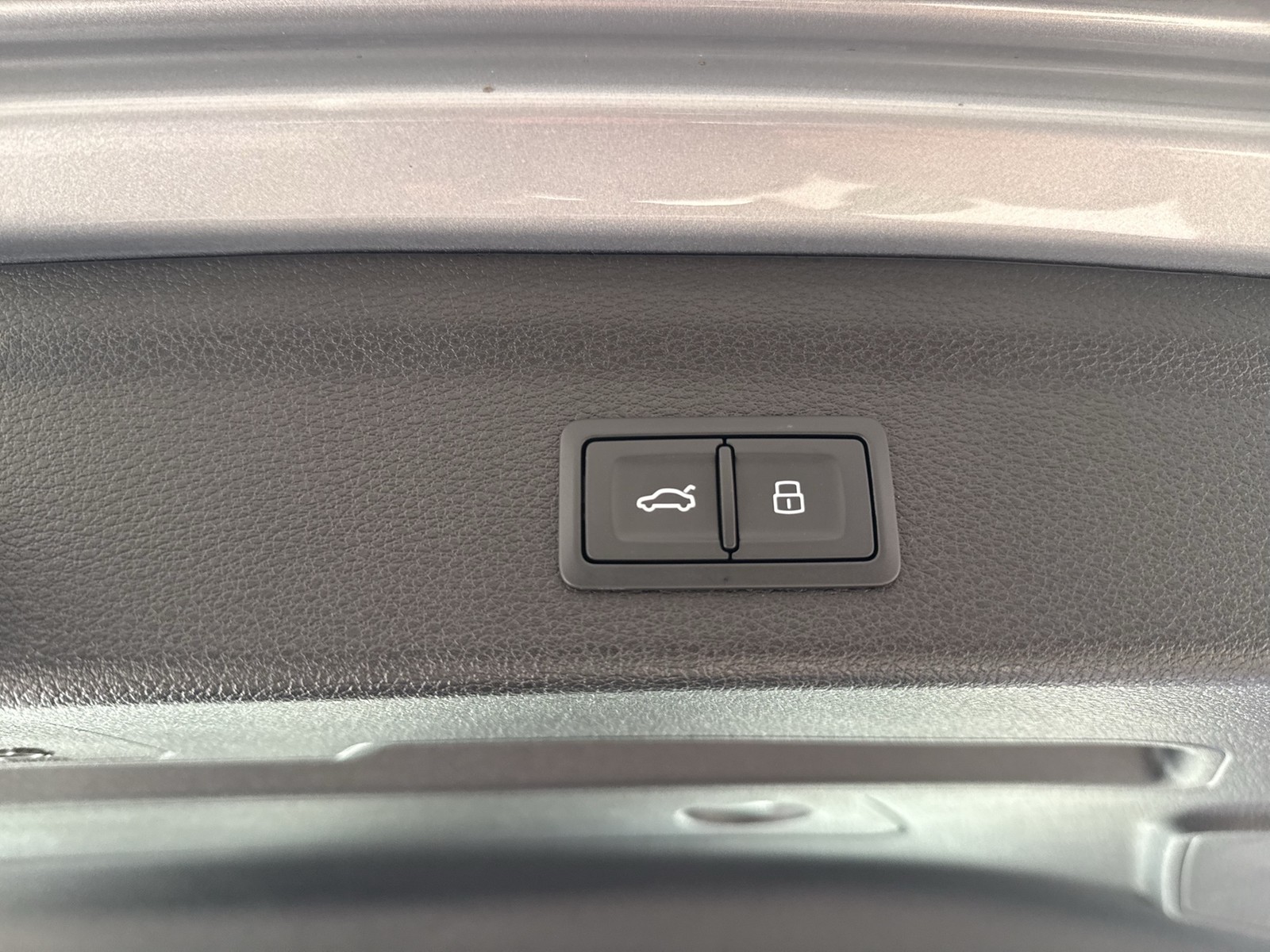 Audi Q3 40 Qu. S LINE PANO AHK 360°CAM ACC LM19