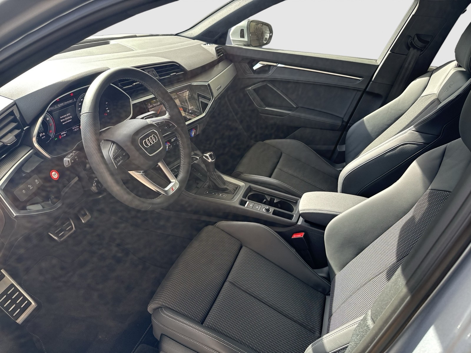 Audi Q3 40 Qu. S LINE PANO AHK 360°CAM ACC LM19