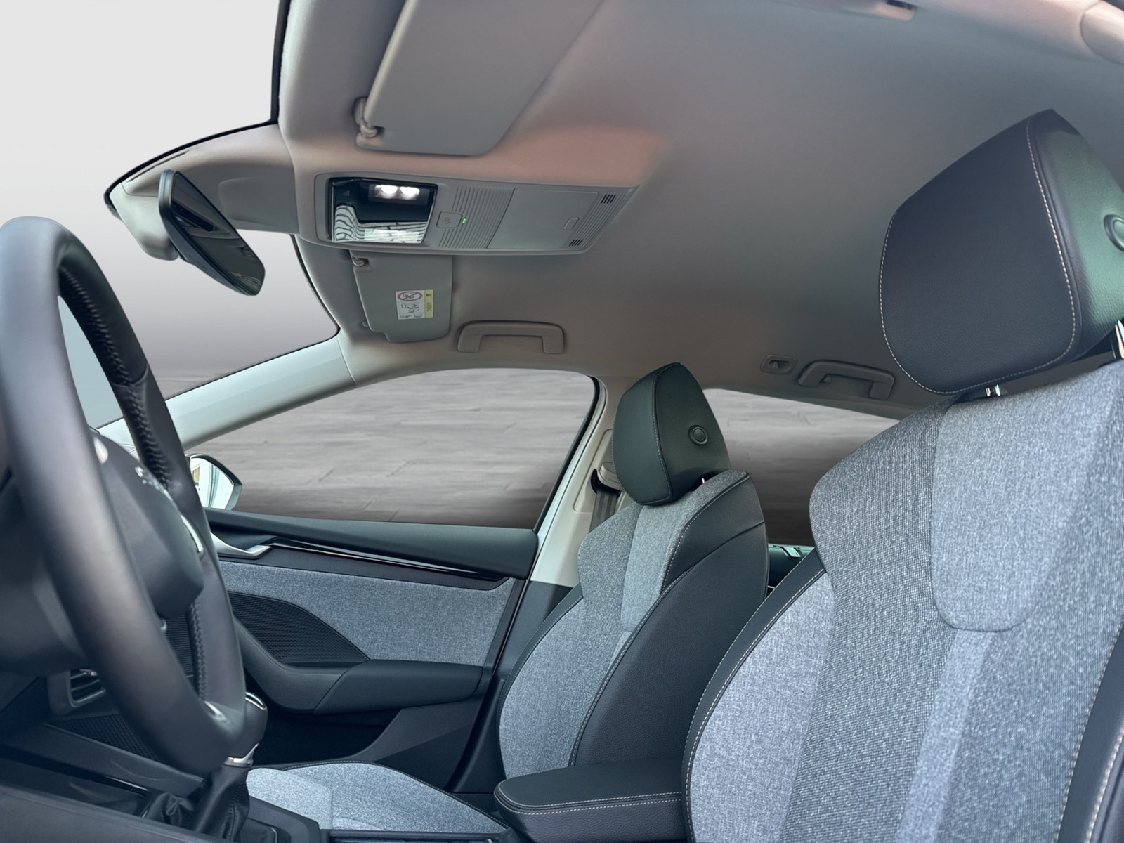 Skoda Octavia Combi 1.5 TOUR CAM LM19 E-KLAPPE NAVI