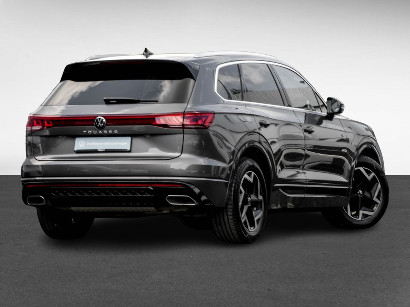 Volkswagen Touareg V6 R-LINE NEUES MODELL AHK CAM ACC LM19