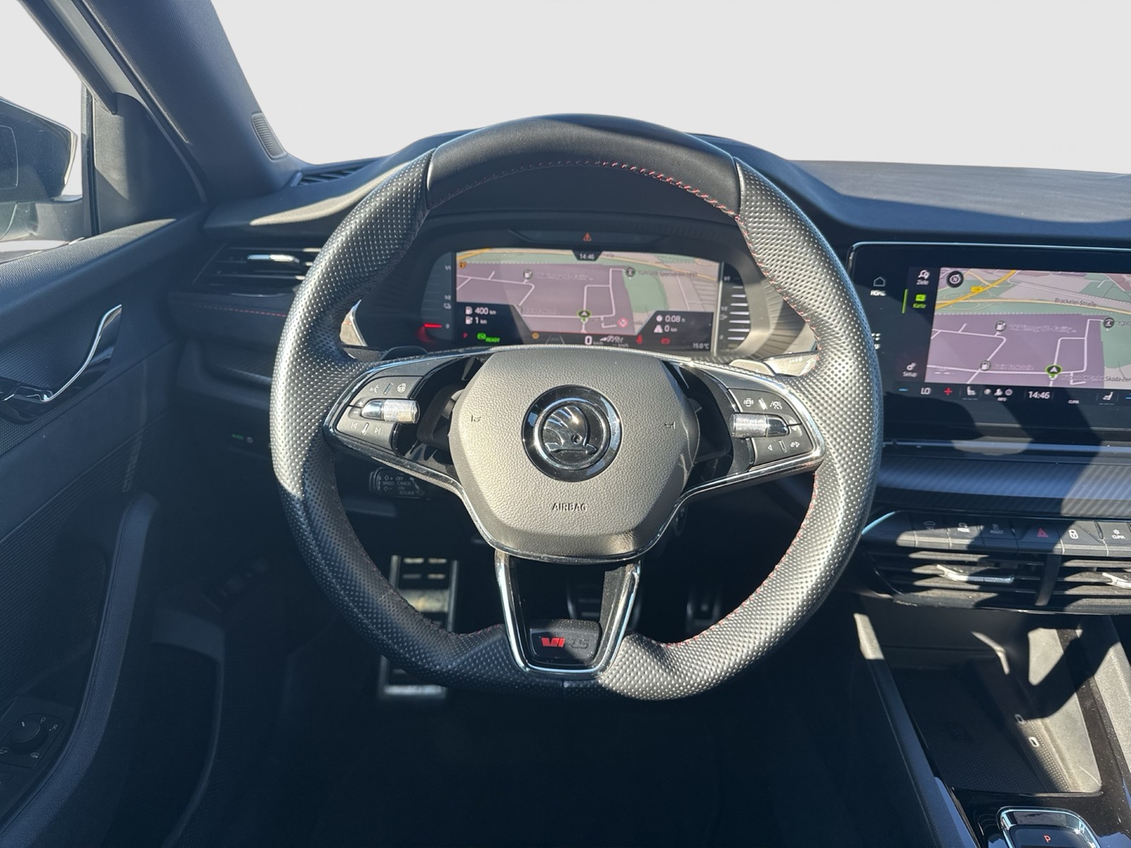 Skoda Octavia Combi 1.4 iV RS STANDHZ CAM LM19 HEAD-UP