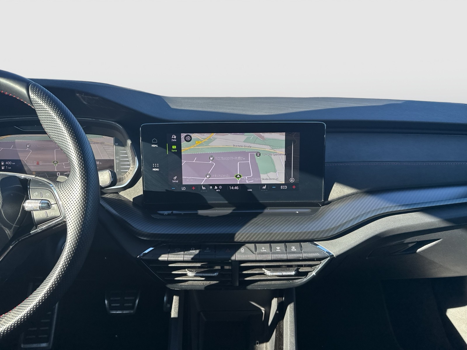 Skoda Octavia Combi 1.4 iV RS STANDHZ CAM LM19 HEAD-UP