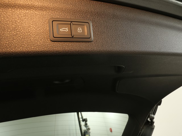 Audi Q3 35 S LINE BLACKPAK STANDHZ. LM19 CARPLAY