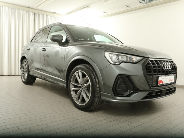 Audi Q3 35 S LINE BLACKPAK STANDHZ. LM19 CARPLAY