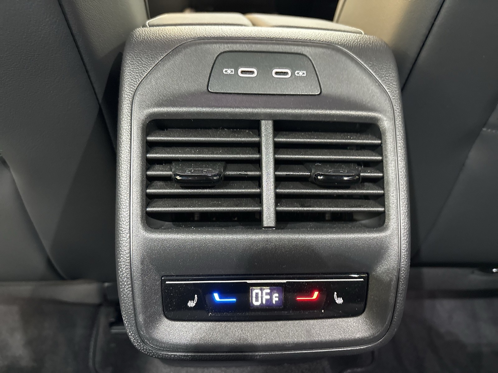 Volkswagen Passat Variant 1.5 HYBRID R-LINE LEDER PANO LM19