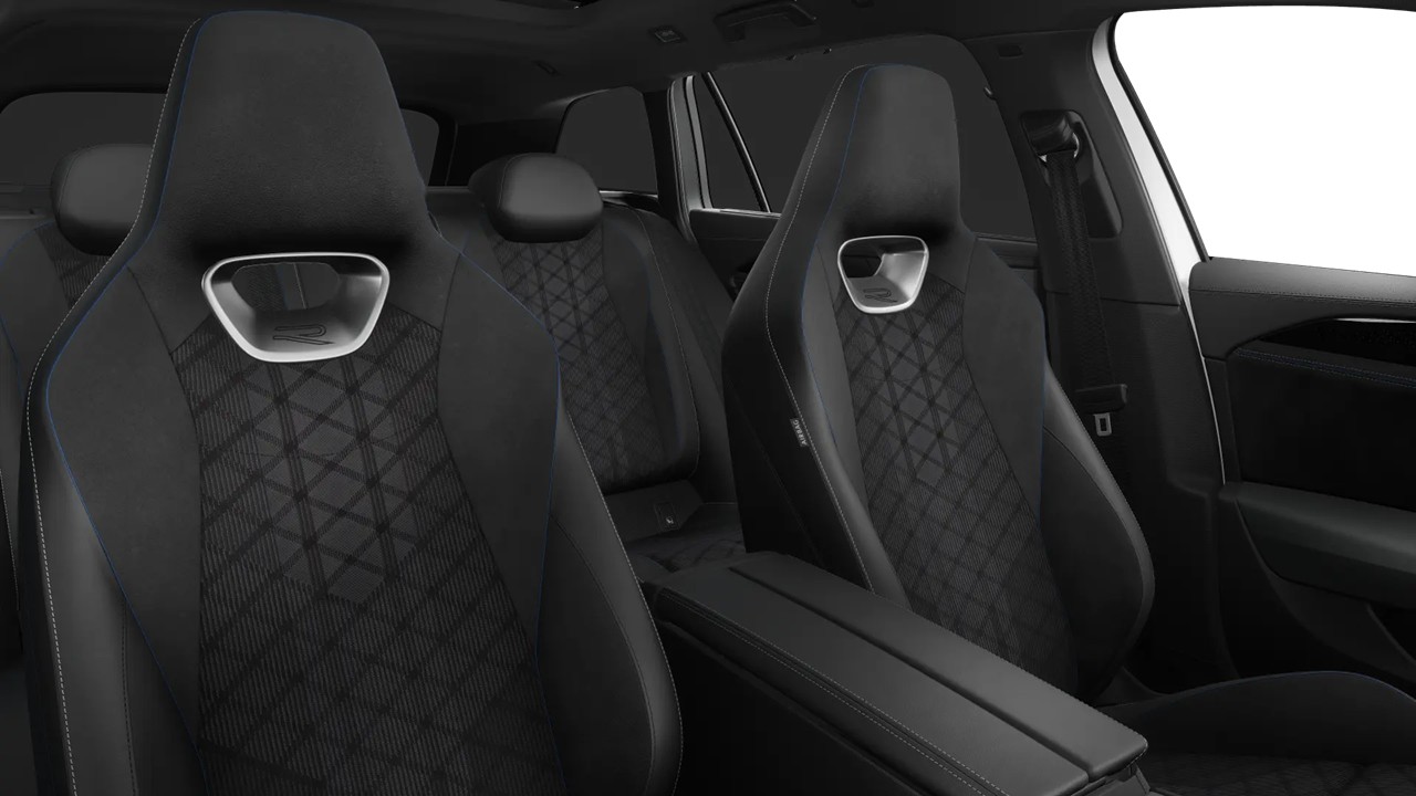 Volkswagen Passat Variant 1.5 HYBRID R-LINE PANO AHK 360CAM