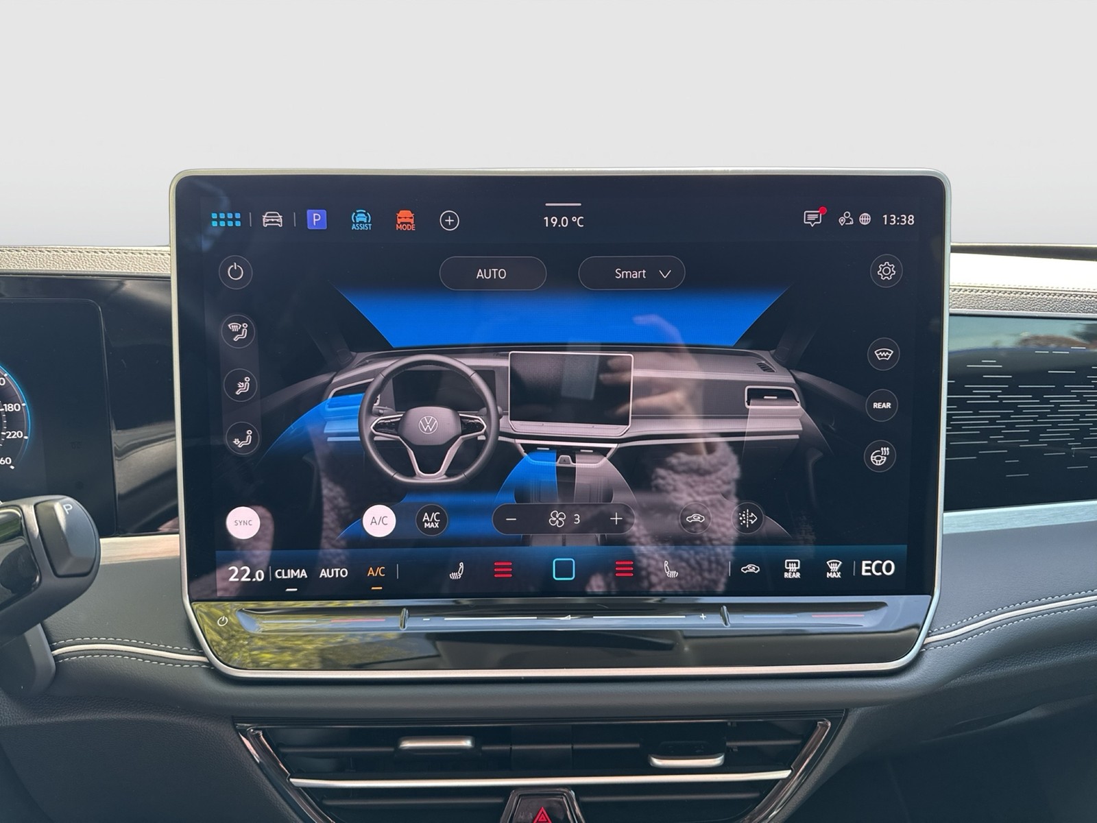 Volkswagen Passat Variant 1.5 HYBRID ELEGANCE AHK 360°CAM