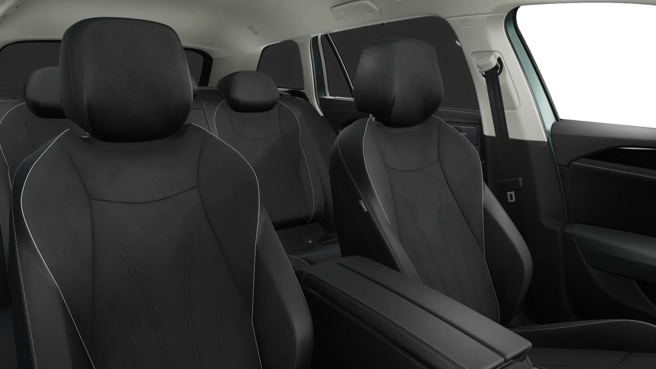 Volkswagen Passat Variant 1.5 HYBRID ELEGANCE AHK 360°CAM