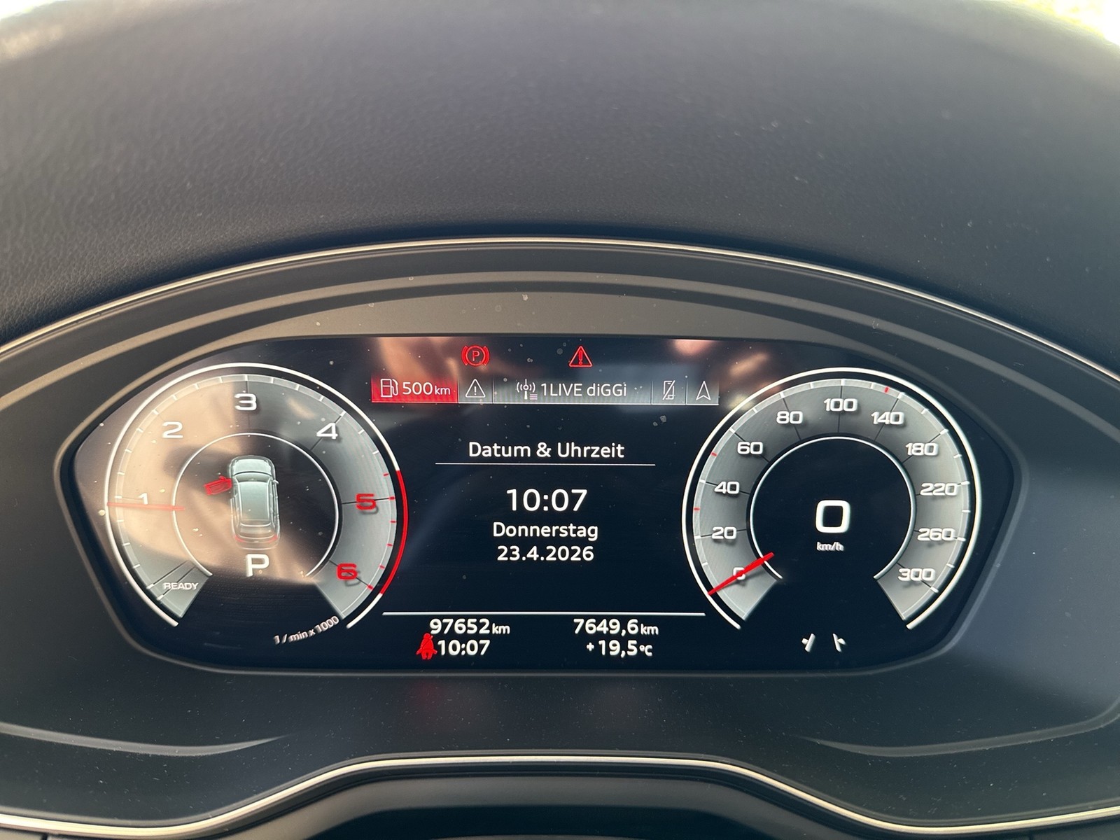 Audi A4 Avant 30 S LINE COMPETITION BLACKPAK CAM ALU19