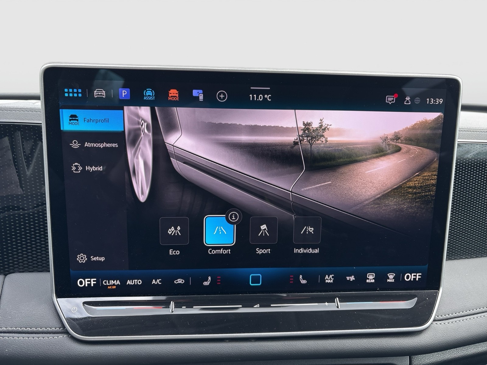 Volkswagen Tiguan 1.5 HYBRID LIFE AHK CAM HEAD-UP ACC NAVI