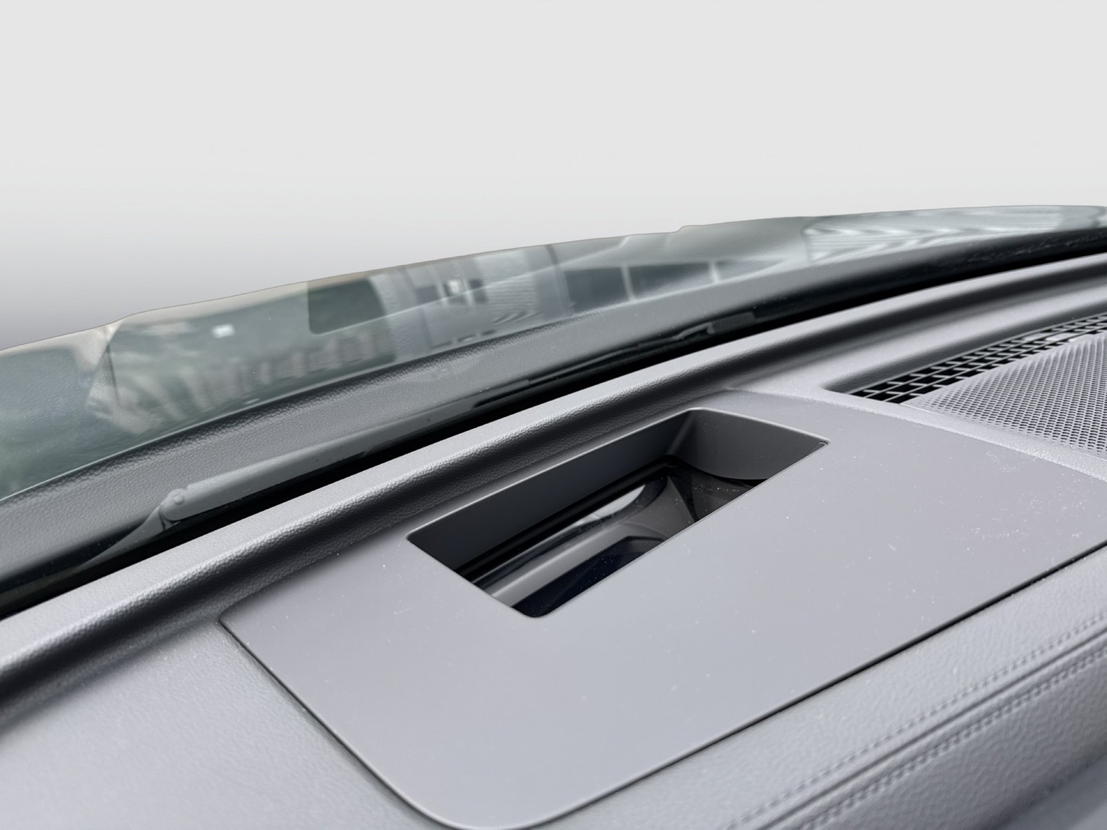 Volkswagen Tiguan 1.5 HYBRID LIFE AHK CAM HEAD-UP ACC NAVI