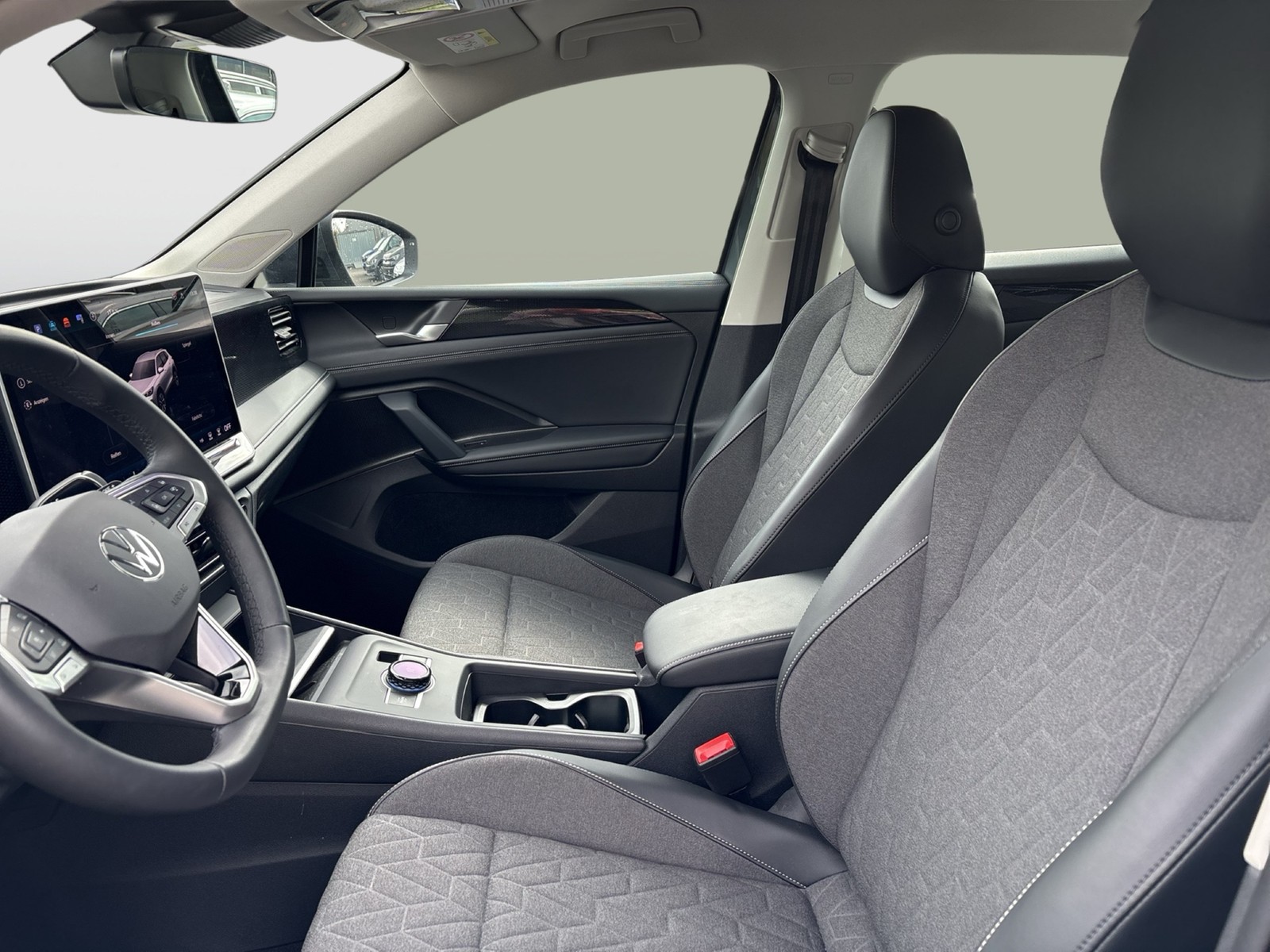 Volkswagen Tiguan 1.5 HYBRID LIFE AHK CAM HEAD-UP ACC NAVI