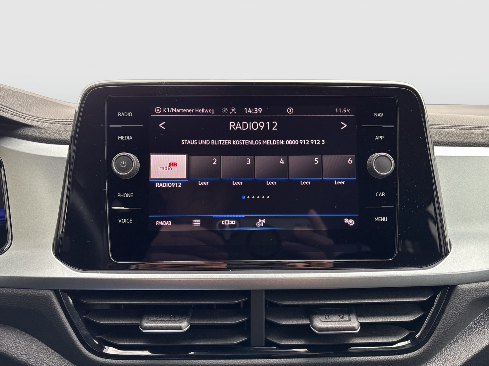 Volkswagen T-Roc 1.0 LIFE ACC NAVI LM17 CARPLAY SITZHEIZUNG