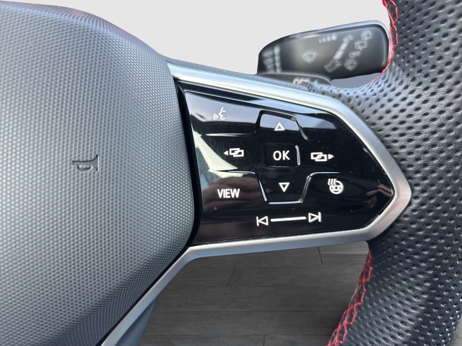 Volkswagen Golf VIII 2.0 GTI BLACK STYLE MATRIXLED 19" NAVI