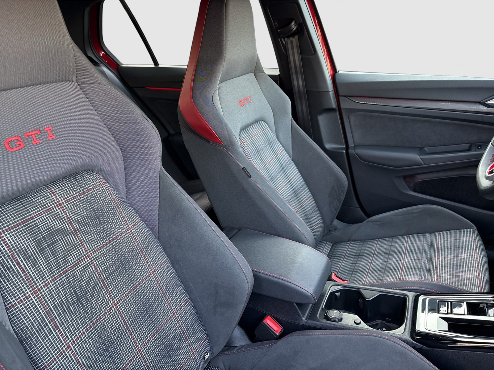 Volkswagen Golf VIII 2.0 GTI BLACK STYLE MATRIXLED 19" NAVI