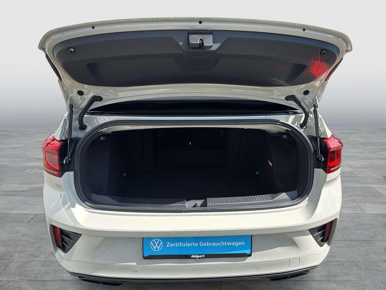Volkswagen T-Roc Cabriolet 1.5 R-LINE EDITION KARMANN LEDER