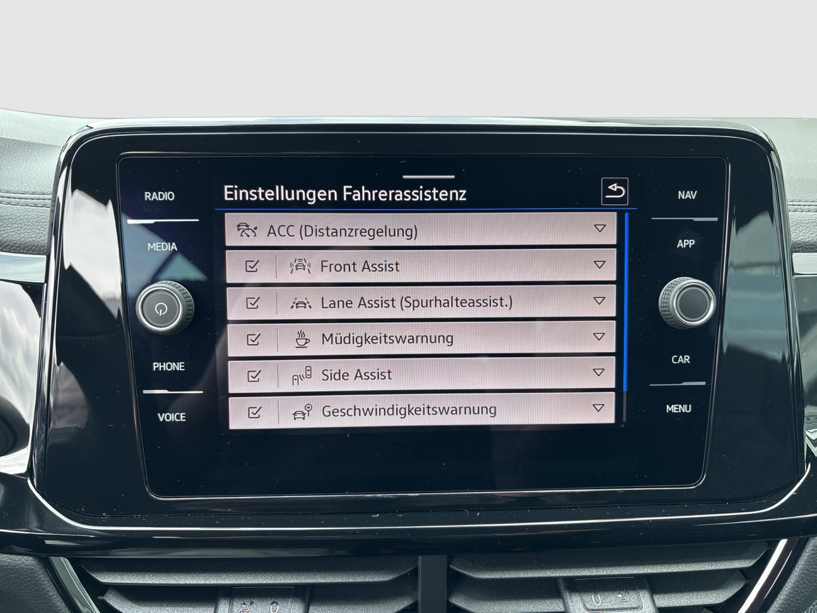 Volkswagen T-Roc Cabriolet 1.5 R-LINE EDITION KARMANN LEDER