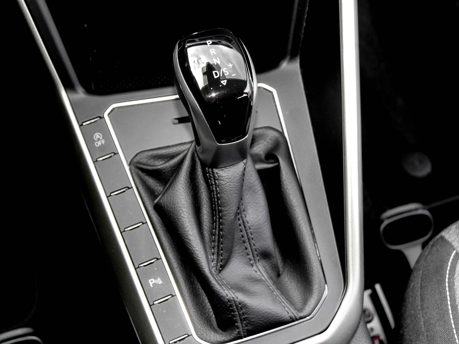 Volkswagen Taigo 1.5 MOVE BEATS CAM CARPLAY SITZHEIZUNG ALU