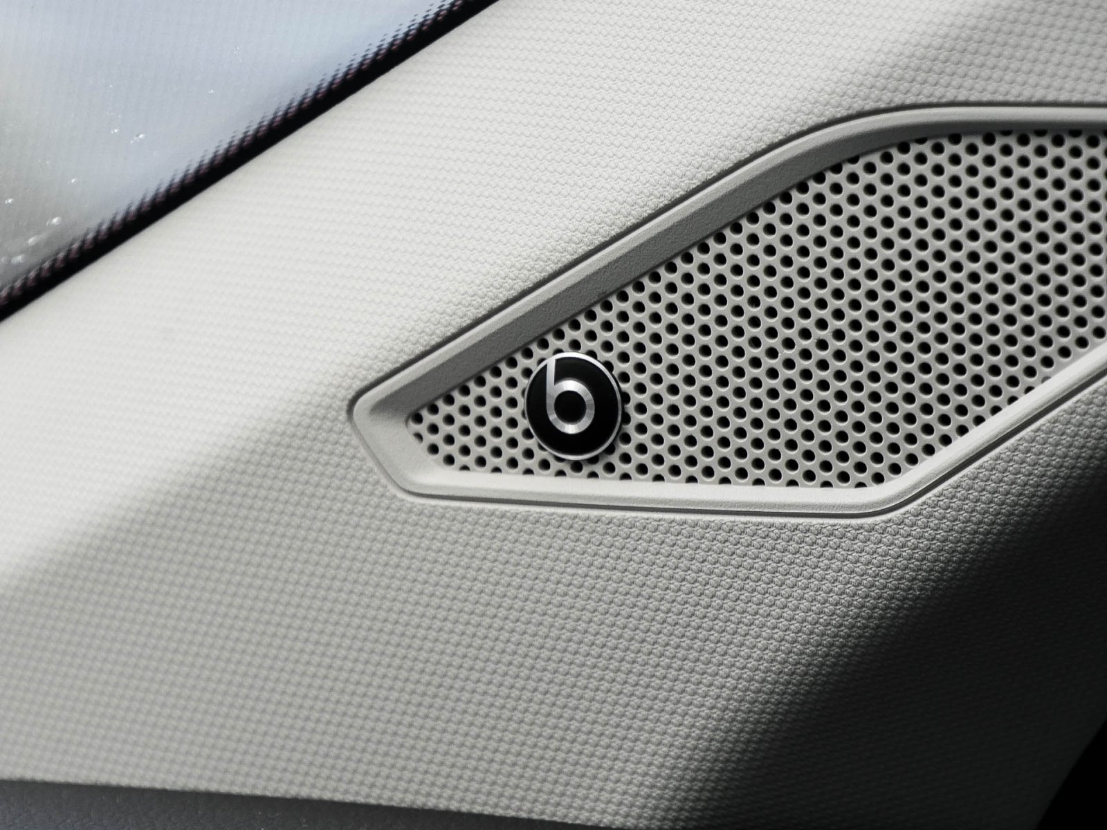 Volkswagen Taigo 1.5 MOVE BEATS CAM CARPLAY SITZHEIZUNG ALU