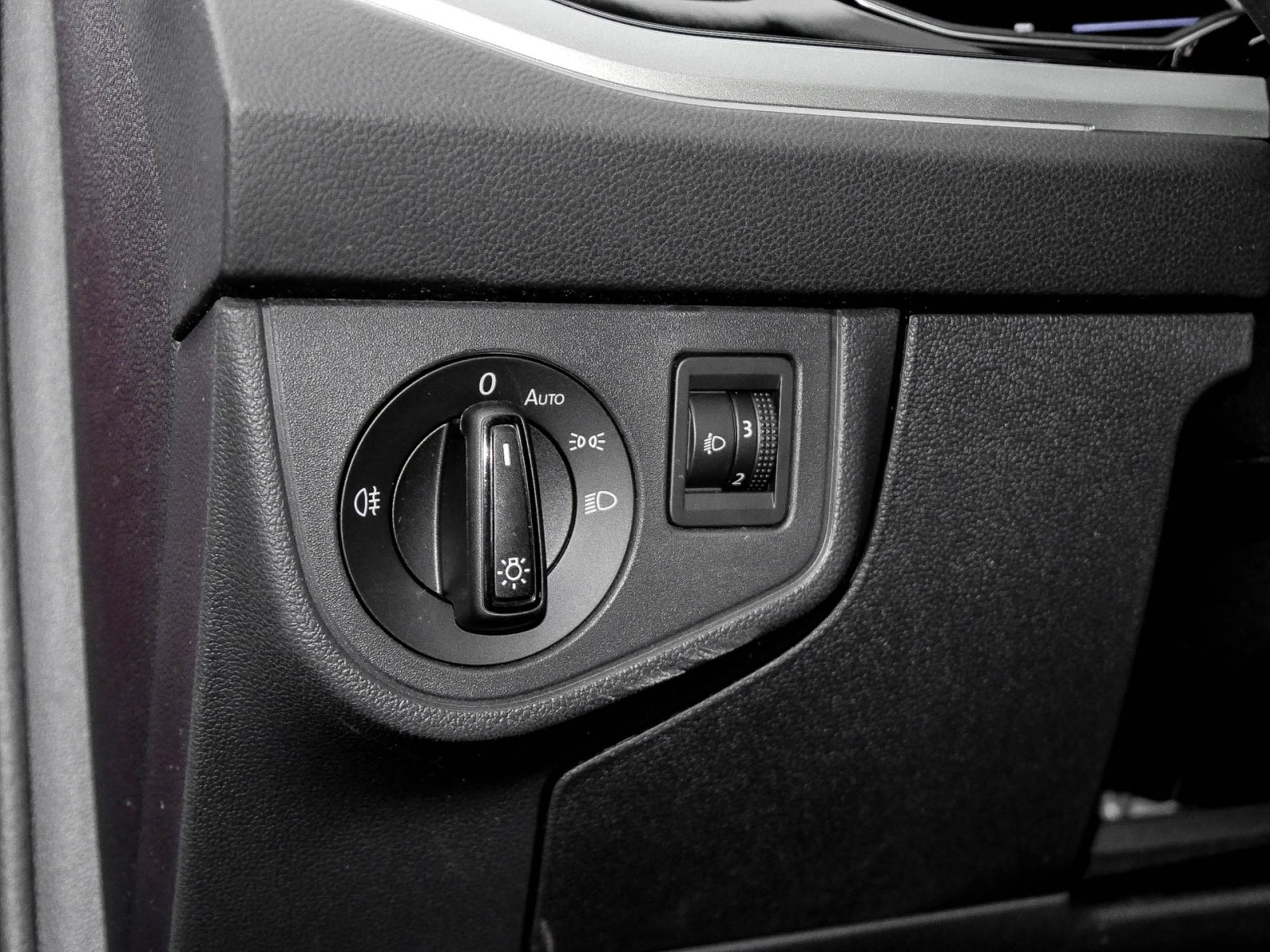Volkswagen Taigo 1.5 MOVE BEATS CAM CARPLAY SITZHEIZUNG ALU