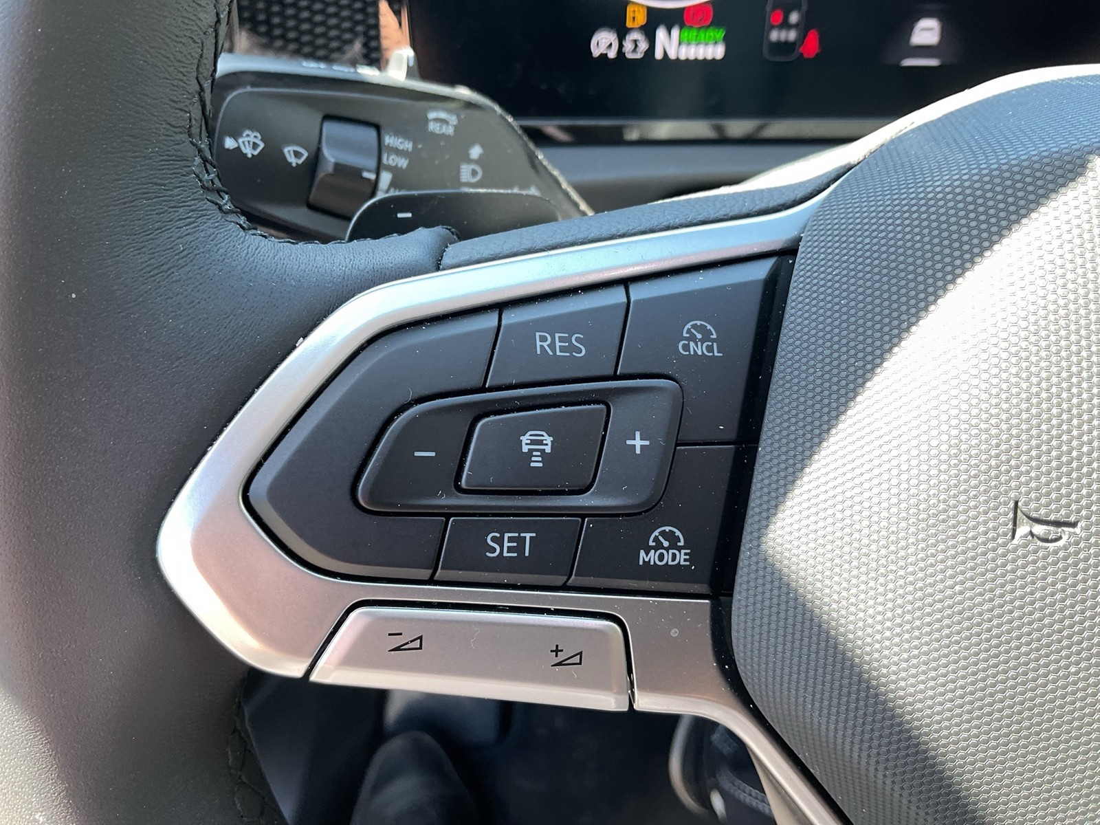 Volkswagen Tiguan 1.5 HYBRID LIFE AHK CAM ACC LM18 NAVI
