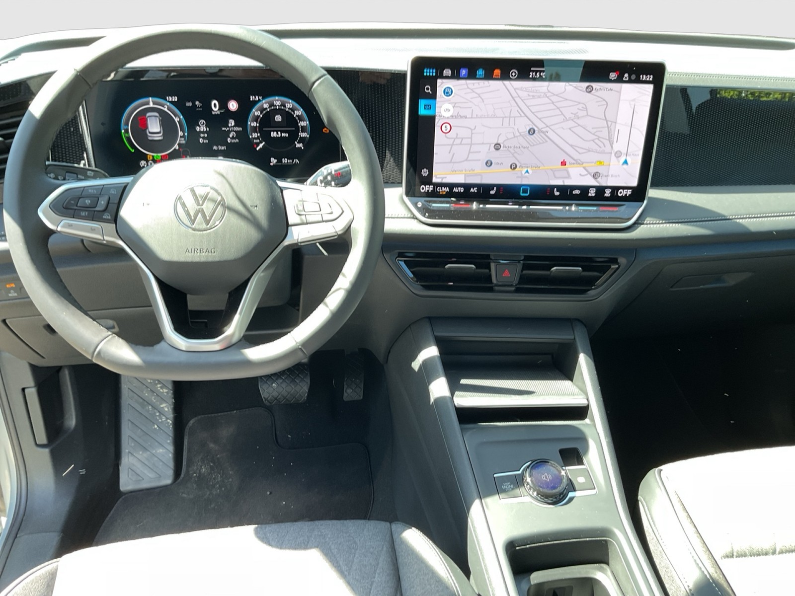 Volkswagen Tiguan 1.5 HYBRID LIFE AHK CAM ACC LM18 NAVI