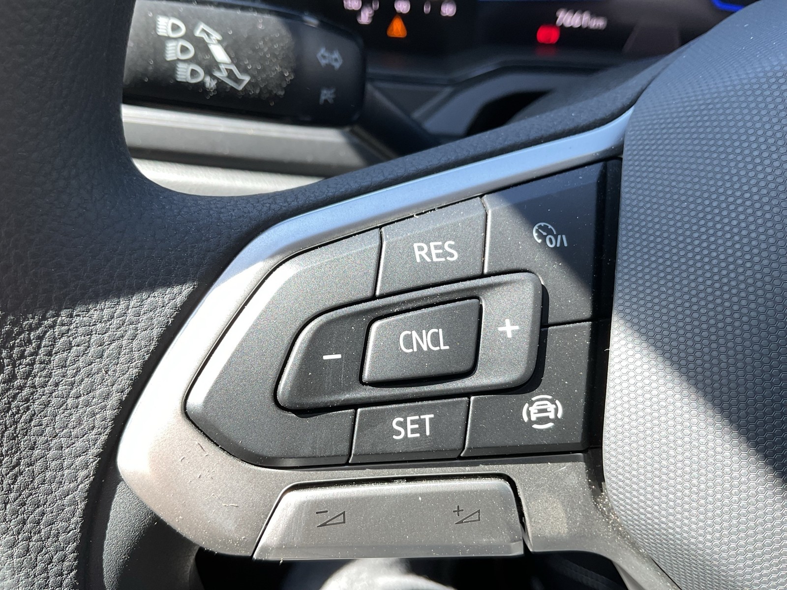 Volkswagen Polo 1.0 VIRTUAL-COCKPIT SITZHEIZ. LED EINPARKH.