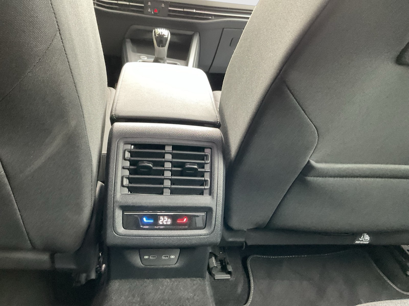 Volkswagen Golf VIII 1.5 LIFE ACC CARPLAY ALU SITZHEIZUNG
