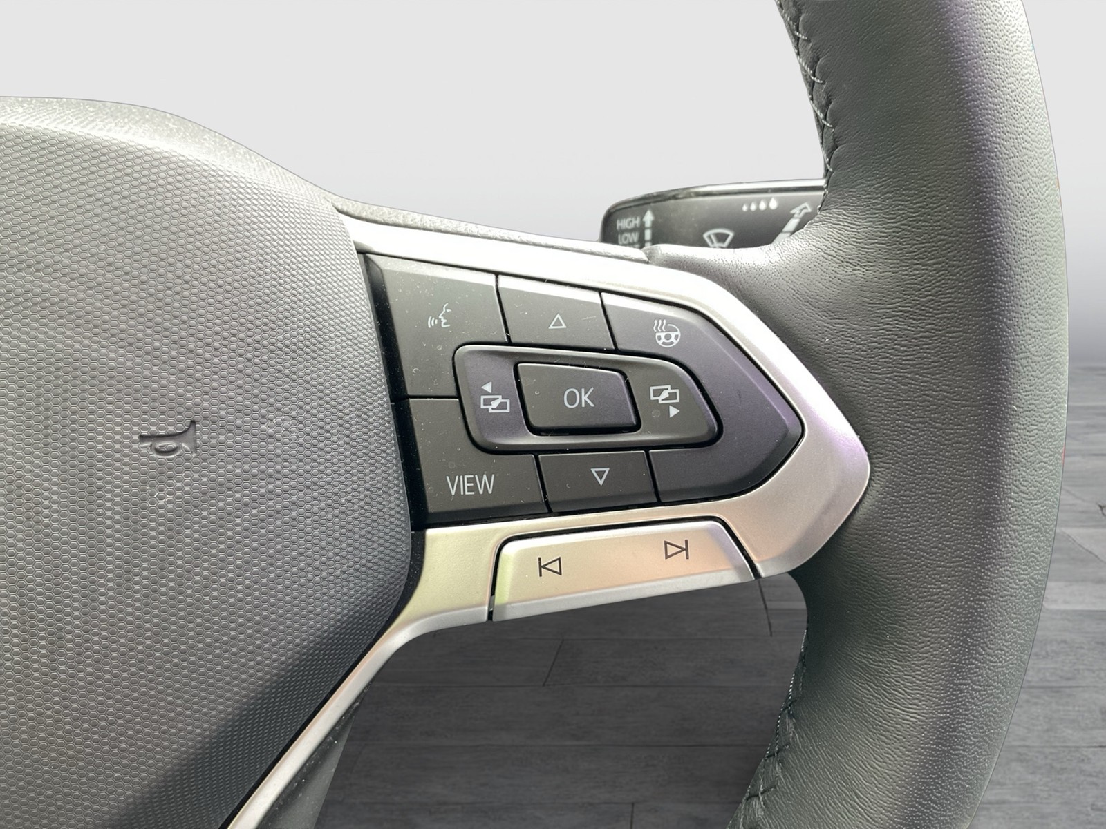 Volkswagen Golf VIII 1.5 LIFE ACC CARPLAY ALU SITZHEIZUNG