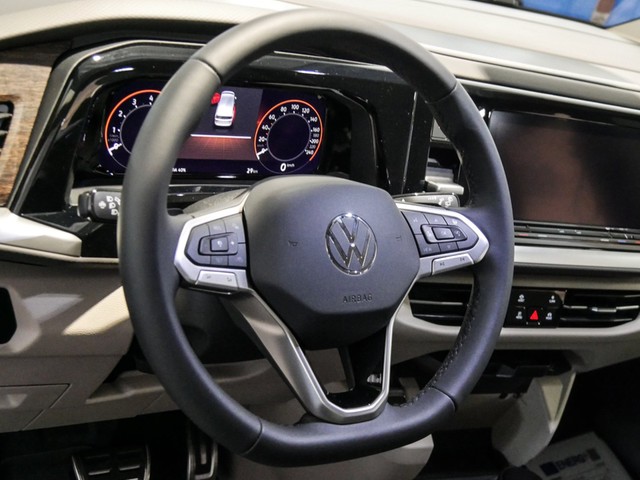 Volkswagen T7 Multivan 2.0 STYLE AHK 360°CAM ACC LM18 NAVI