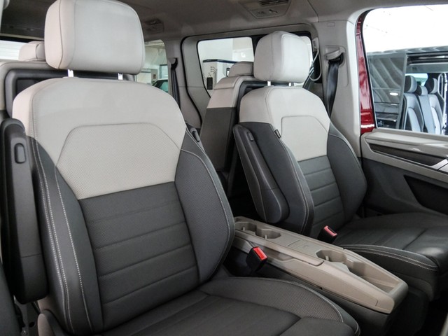 Volkswagen T7 Multivan 2.0 STYLE AHK 360°CAM ACC LM18 NAVI