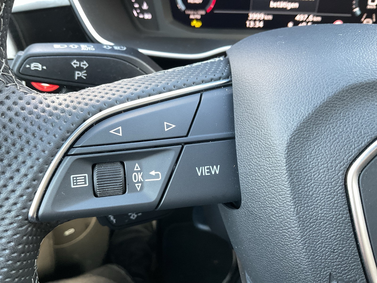 Audi Q3 Sportback 35 S LINE AHK ACC LM18 EKLAPPE NAVI+