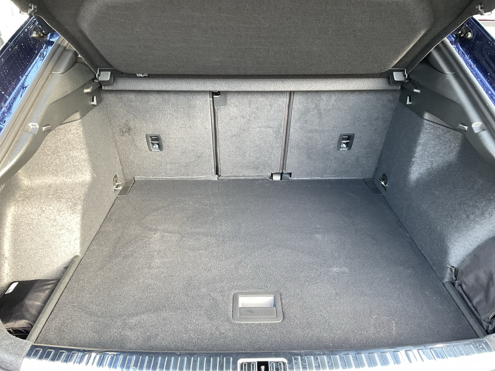 Audi Q3 Sportback 35 S LINE AHK ACC LM18 EKLAPPE NAVI+