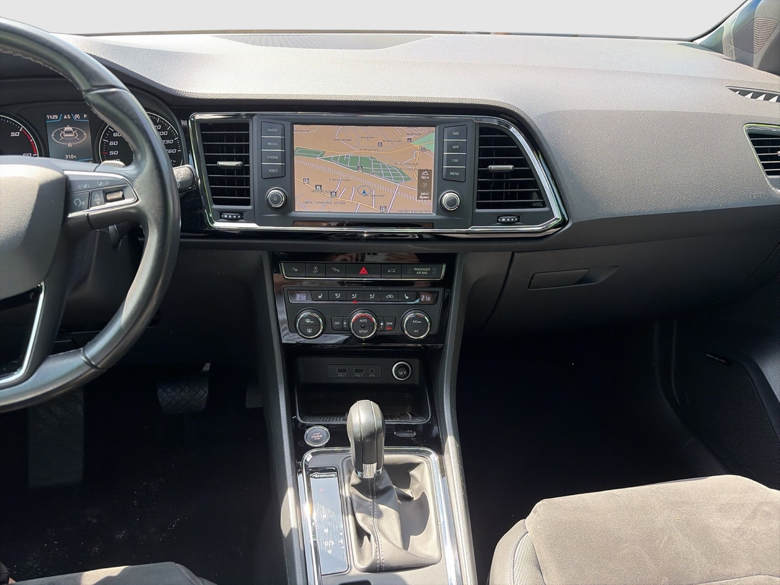 Seat Ateca 2.0 XCELLENCE 4X4 PANO AHK 360CAM ACC LM18