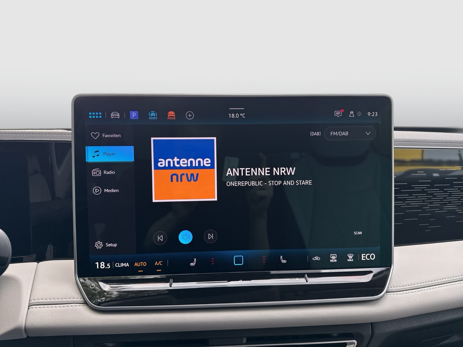 Volkswagen Tiguan 1.5 HYBRID ELEGANCE AHK 360°CAM HD-MATRIX