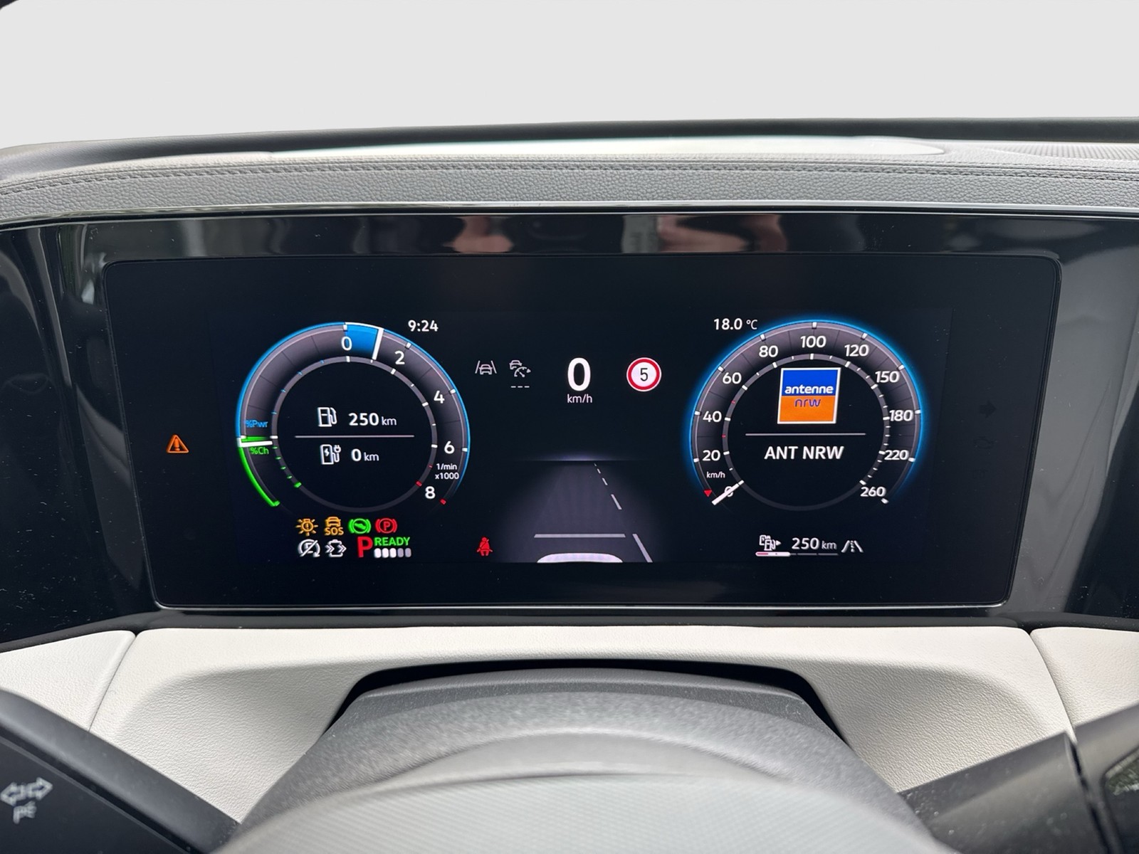 Volkswagen Tiguan 1.5 HYBRID ELEGANCE AHK 360°CAM HD-MATRIX